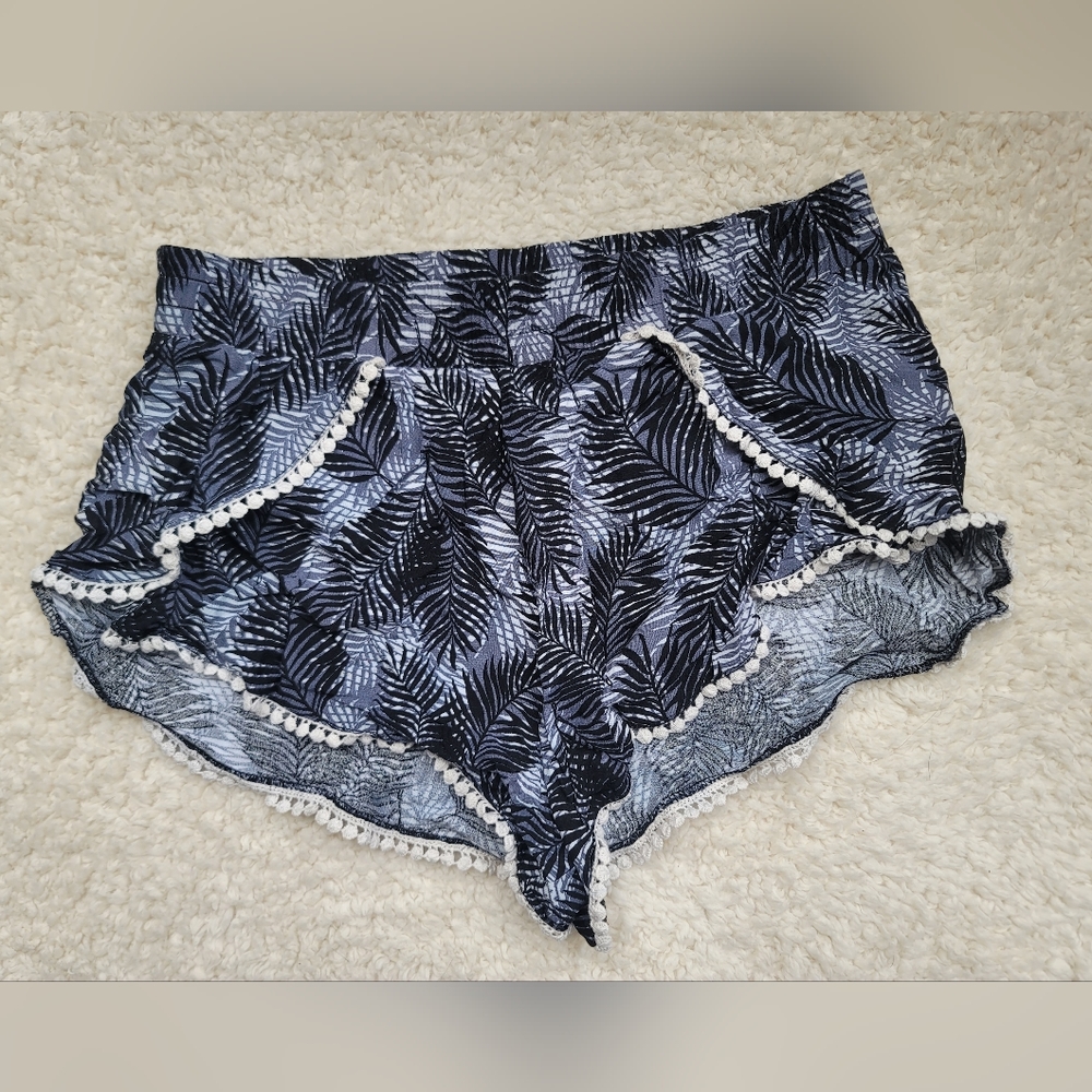 Women's Beach Shorts - M